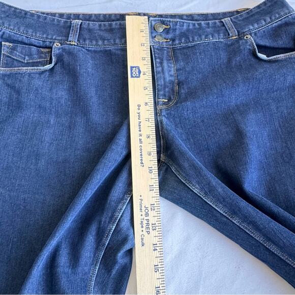 Lands' End Blue Bootcut Leg Jeans Classic Fit 5 Pocket Dark Wash midrise petite - Picture 10 of 11